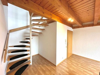 Zwei Ebenen zum Wohlfühlen – Dachterrasse, Tiefgaragen-Stellplatz & Hausgefühl inklusive!