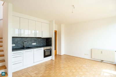 SCHÖNE 2 - ZIMMER MAISONETTE MIT GALERIE UND 2 TERRASSEN / NÄHE KRANKENHAUS GÖTTLICHER HEILAND