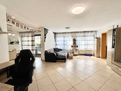 Schöne 4 Zimmerwohnung mit Balkon, im Zentrum von Mochenwangen