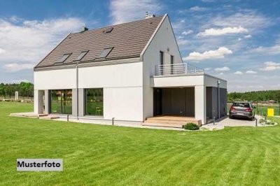 Freistehendes Einfamilienhaus nebst Terrasse