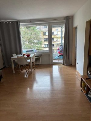 Stadtwohnung in Flingern: 2-Zimmer in zentraler Lage mit Balkon