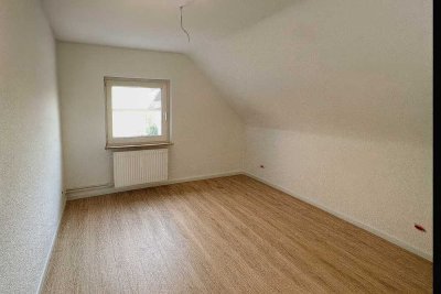 SANIERTE DG-WOHNUNG