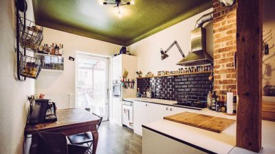 Altbauwohnung in Kernstadt mit großem Garten