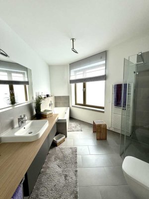 Elegante 2-Zimmer Wohnung im 1. OG mit Balkon in Mainz-Neustadt