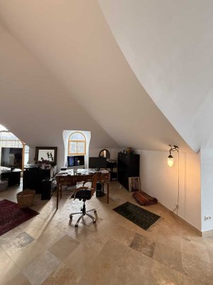 Großzügige 3,5-Zimmer Dachgeschosswohnung mit Balkon in Prien am Chiemsee