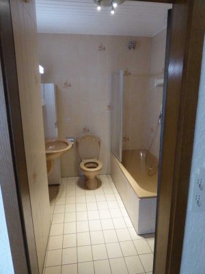 Helle 2-Zimmer Wohnung mit Balkon im 1. OG in Aschaffenburg-Leider