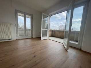 Helle 2-Zimmer Dachgeschosswohnung in Augsburg-Göggingen