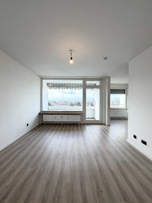 Leerstehende modernisierte 3-Zimmer-Wohnung 74 m2 I Balkon I Einbauküche I 2 Stellplätze!