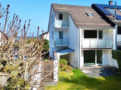 KL-Hohenecken-attrakt. Reihenendhaus in Waldrandlage
mit gr. Garten, Terrasse, Garage u. Stellplatz