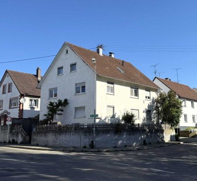 Attraktives Zweifamilienhaus in Aulendorf mit 7,15% Mietrendite – Ideal für Investoren und Familien