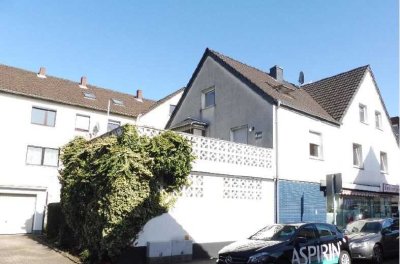 Stilvolles Haus-in-Haus mit 8 Zimmern im schönen Köln-Zündorf