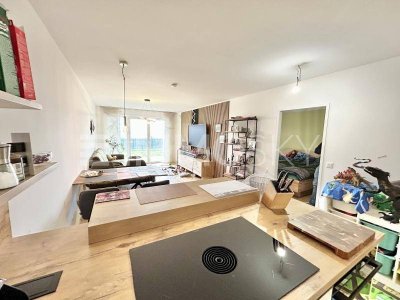 Moderner Neubau mit Garten und Tiefgarage