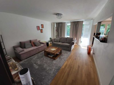 Attraktive 4-Zimmer-Wohnung mit Balkon im 3. OG in Hamburg-Lokstedt