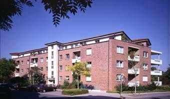 Schöne, renovierte 4-Zimmer-Wohnung mit großem Balkon für Familien!