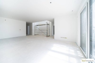 *Absolutes Unikat* Provisionsfreie 5-Zimmer Dachgeschosswohnung mit über 160 qm Freifläche unweit des Donauzentrums!