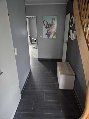 Einfamilienhaus Reihenmittelhaus mit schönen Garten,  grosse überdachte Terrasse in Ko- Metternich