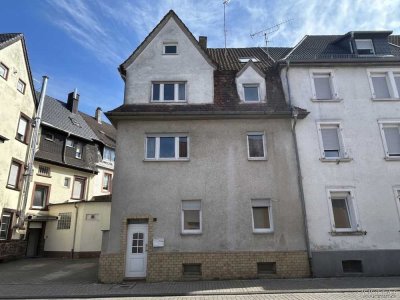 BIETERVERFAHREN - PROVISIONSFREI für Käufer - Sanierungsbedürftiges Zweifamilienhaus aus Nachlass