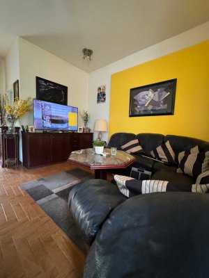 Lichterfelde: Helle, bezugsfreie 3-Zimmer- Wohnung mit Balkon