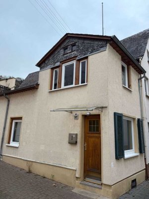 Kleines gemütliches Haus im Herzen von Kestert