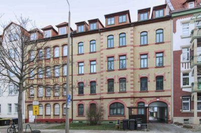 Kapitalanlage: Voll vermietetes MFH mit 10 WE und 14 Parkmöglichkeiten in zentraler Lage von Erfurt