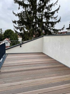 Attraktive 4-Zimmer-Dachgeschoss-Maisonette mit Terrasse & Einbauküche in Mannheim-Seckenheim
