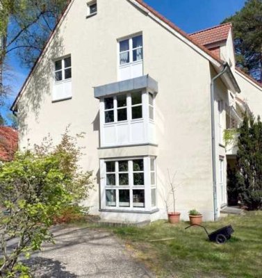Haus im Haus Moderne interessante 4-Zimmer-Wohnung mit Terrasse, Gartenanteil  in Berlin-Frohnau
