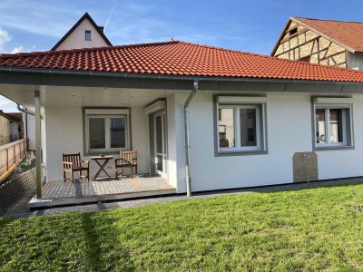 Neuwertiger Bungalow in der schönen Rhön mit Nebengebäuden