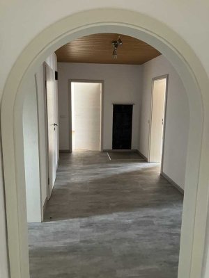 Helle 5-Zimmer-Wohnung zu vermieten in 85134 Stammham