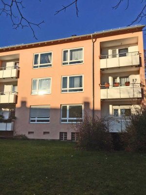 Helle 3-Zimmer-Wohnung mit Balkon und Tageslichtbad