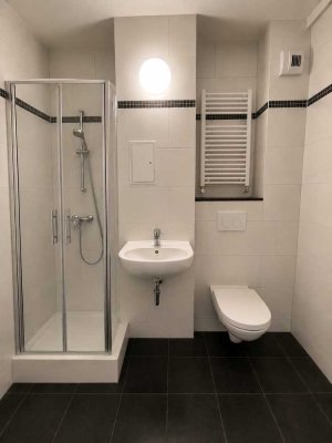 Erstbezug nach Badsanierung (mit Dusche, im EG)