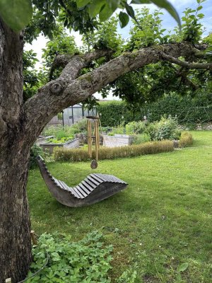Ein Traum im Grünen –  Großzügiges Einfamilienhaus mit Einliegerwohnung in Hollenbach