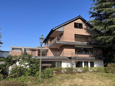Großzügige, repräsentative Villa mit Schwimmbad und Doppelgarage in TOP-Lage Vinxel Blick zum Ölberg