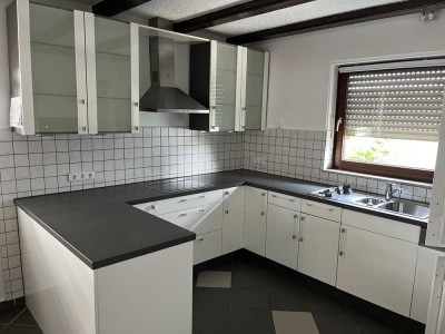 Schöne, gepflegte 4-Zimmer-Wohnung in Schöneck zu vermieten.