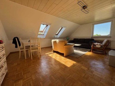 Schöne Dachgeschosswohnung in vorzüglicher Lage