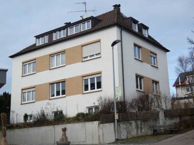 Solides Mehrfamilienhaus mit Potential!