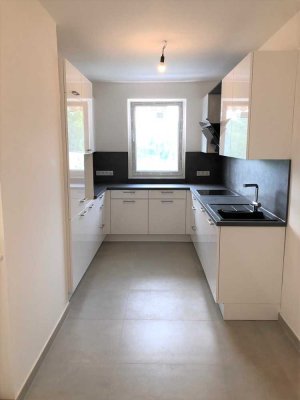 Kernsanierte, helle Wohnung mit hochwertiger Einbauküche