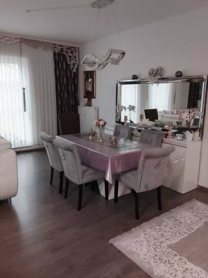 Helle 2-Zimmer Wohnung mit großzügigem Schnitt in zentraler Lage von Heiligenhaus