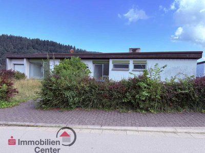Bungalow mit traumhaften Weitblick und Einliegerwohnung in Saarhölzbach!