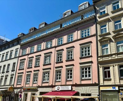 * * * Toplage in Maxvorstadt * * * Dachterrassenwohnung im denkmalgeschützten Altbau