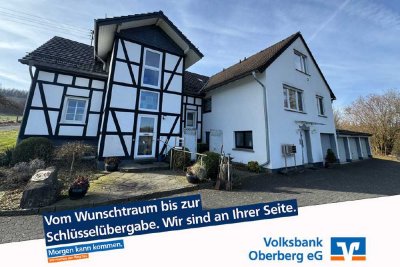Vielseitiger Immobilienkomplex mit drei Wohneinheiten 
und traumhaften Grundstück