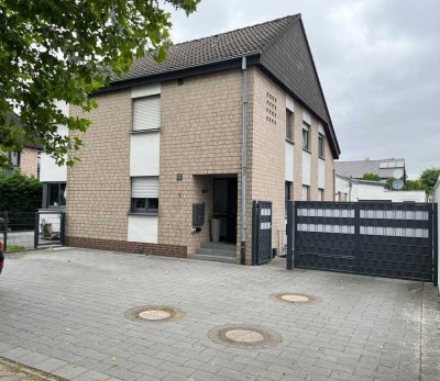 Modernisierte Obergeschosswohnung mit ausgebautem Dachgeschoss zu verkaufen