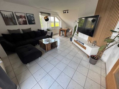 Schöne 2-Zimmer-Dachgeschosswohnung mit Südwestloggia in Polsum