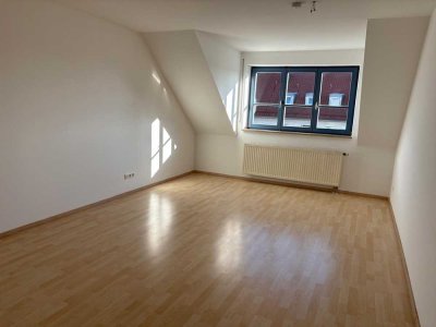 Helle 2-Zimmer Dachgeschosswohnung in Gersthofen
