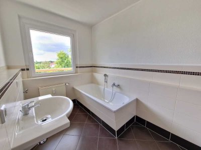 Aussicht genießen, Raum erleben – 3 Zimmer mit Balkon, Tageslichtbad & mehr!