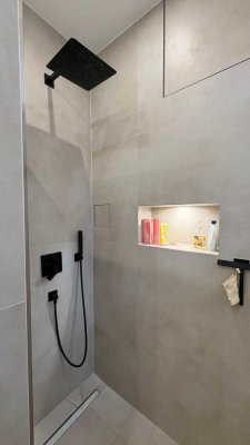 Provisionsfrei und Leerstehend! Kernsanierter Altbau · 3-Zi.-Wohnung im Denkmal · Neckarstadt