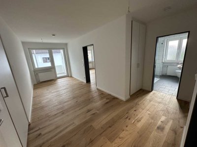 Freundliche 2,5-Raum-Wohnung in Straubing mit Balkon und Einbauküche