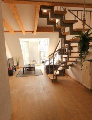 3-Zi.-Maisonette - Galerie, Balkon & TG, hell, ruhige Lage Amberg