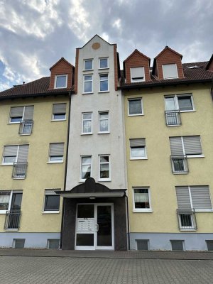 helle freundliche 4-Raum-Wohnung als Kapitalanlage zu verkaufen in Alt Salbke