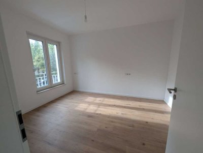 ++++TRAUMWOHNUNG+3 RAUM MIT TERRASSE+BAD M. DUSCHE u. BADEWANNE+FBH+LIFT++UVM.+++