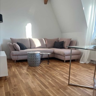 Lichtdurchflutete 2Zimmerwohnung über den Dächern von Bornheim